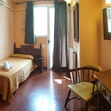 Mercedes Hotel