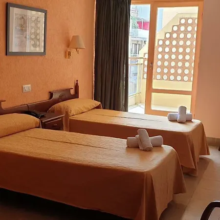 Mercedes Hotel 3*