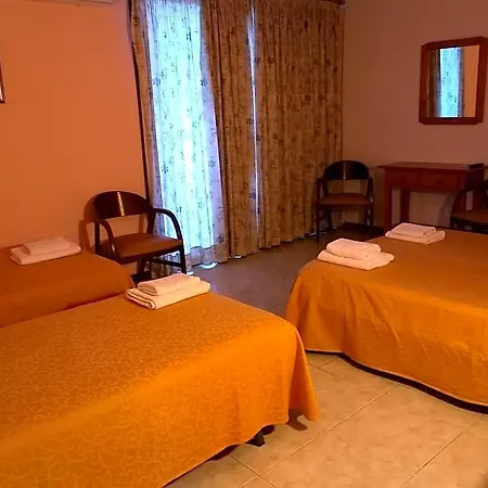 Mercedes Hotel 3*