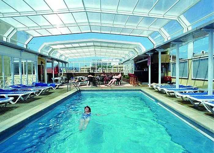 Mercedes 3* Lloret de Mar