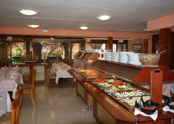Hotell Mercedes 3*