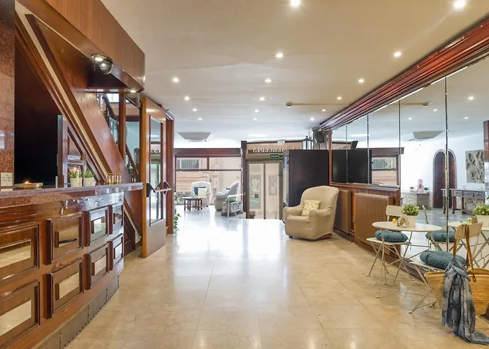 Hotell Mercedes 3*