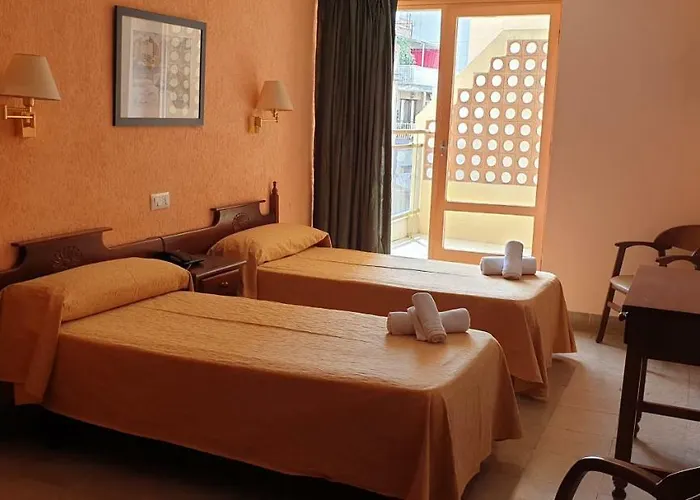 Mercedes Hotel 3*