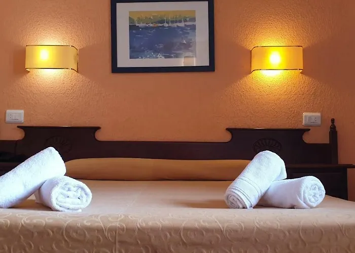 Hotell Mercedes 3*